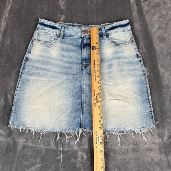 Maurices Skirt Womens 12 White Wash Mini Raw Hem Stretch Distressed Denim Preppy - Picture 2 of 7
